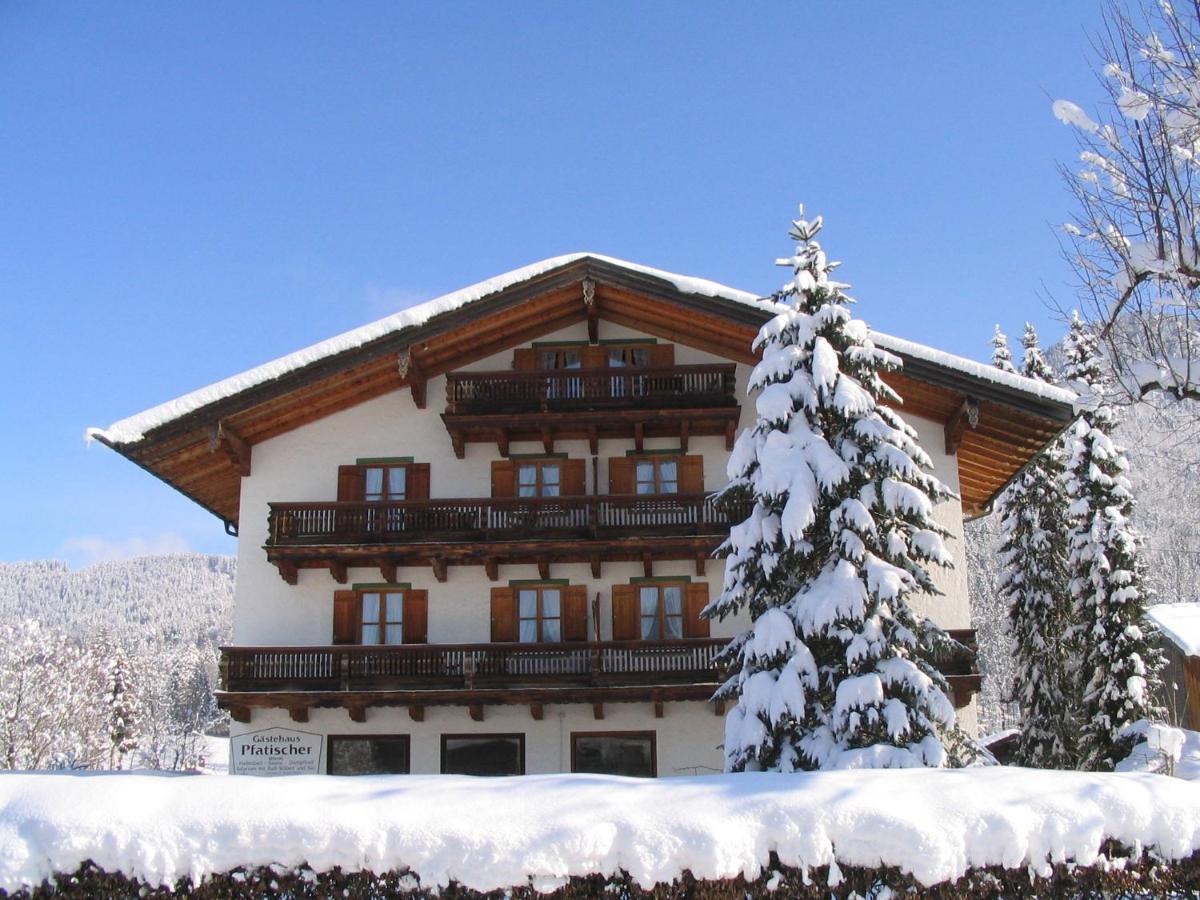 Gaestehaus Pfatischer Hotel Fewo Rottach-Egern Exterior photo