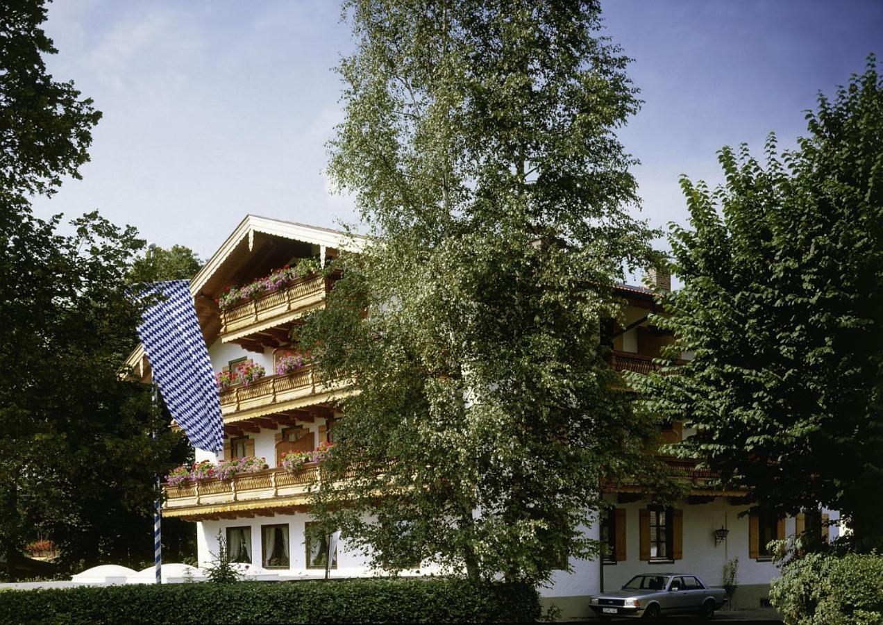 Gaestehaus Pfatischer Hotel Fewo Rottach-Egern Exterior photo