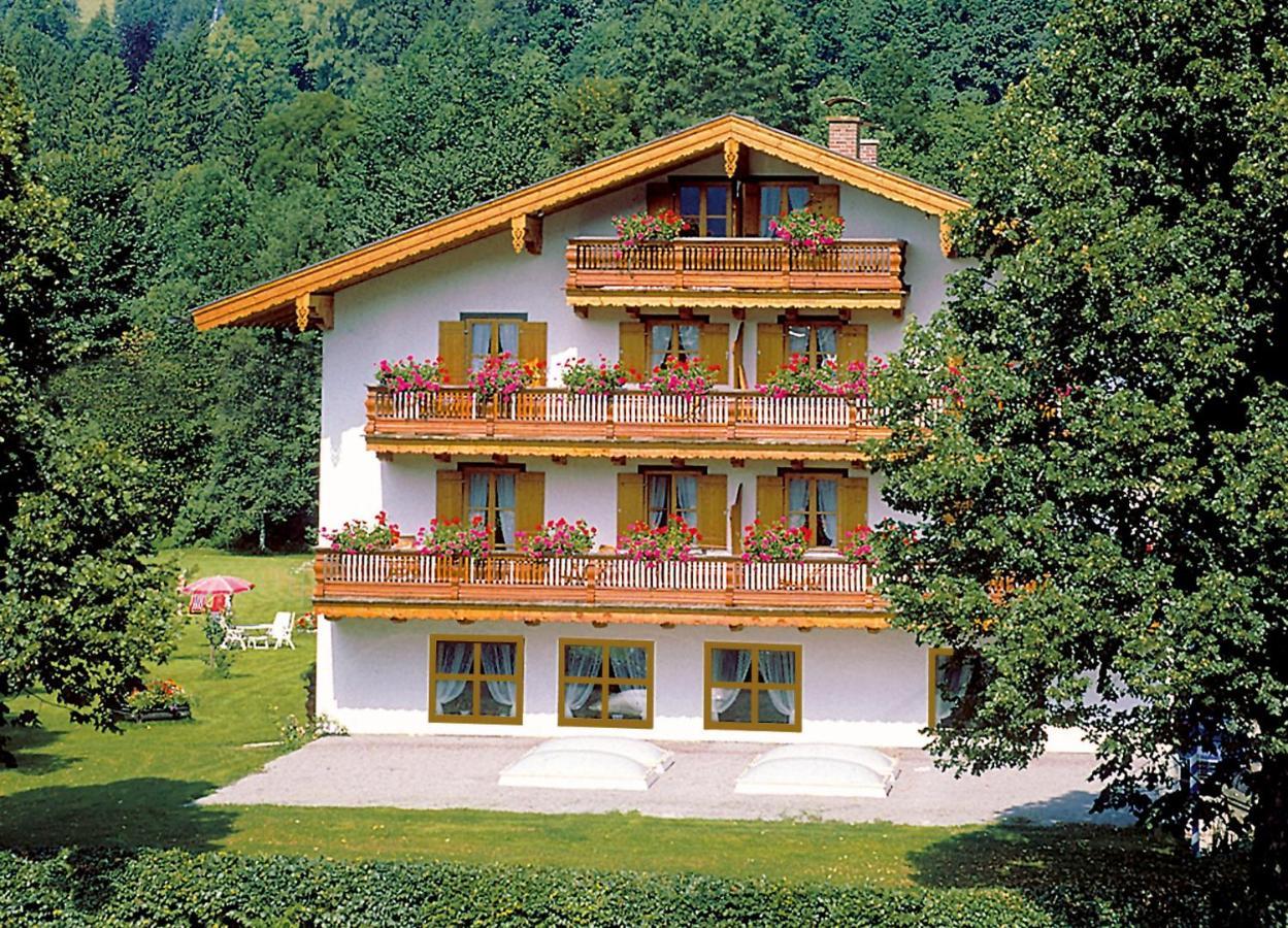 Gaestehaus Pfatischer Hotel Fewo Rottach-Egern Exterior photo