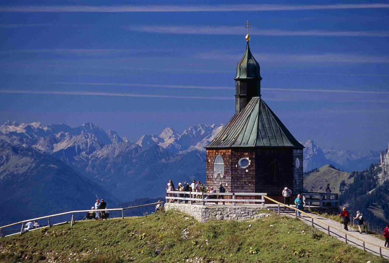 Gaestehaus Pfatischer Hotel Fewo Rottach-Egern Exterior photo